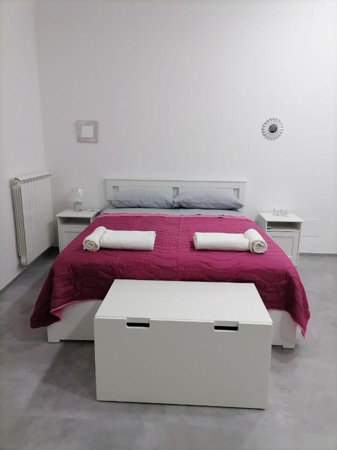 Darsena Apartments1 Мольфетта Екстер'єр фото